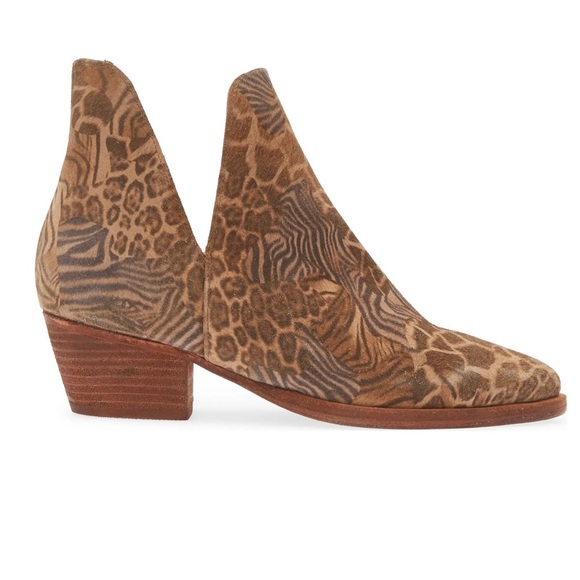 Brand new FREE PEOPLE animal charm booties - Picture 2 of 8